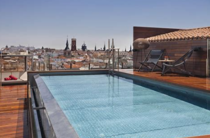 Hoteles con piscina en Madrid